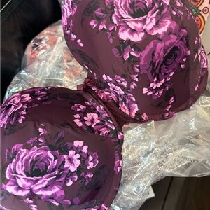 New bra Torrid size 42DD smoke free home